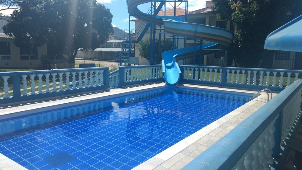 Pousada Clube Santa Cruz 圣克鲁斯迪米纳斯 外观 照片